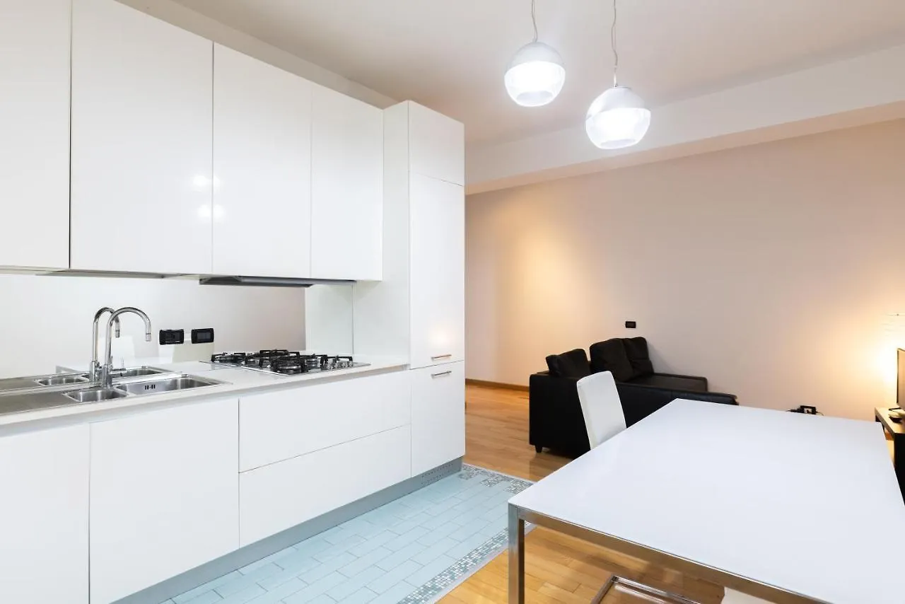 Cesare, Bologna By Short Holidays Apartment