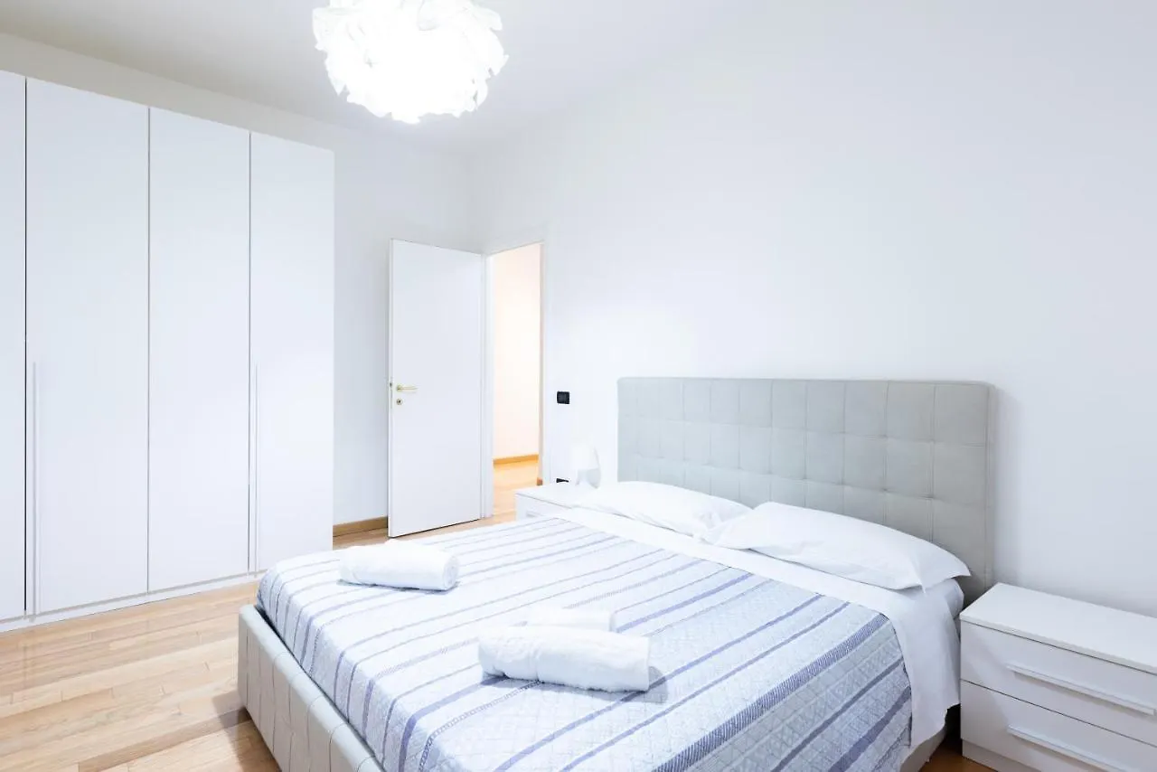 Apartment Cesare, Bologna By Short Holidays
