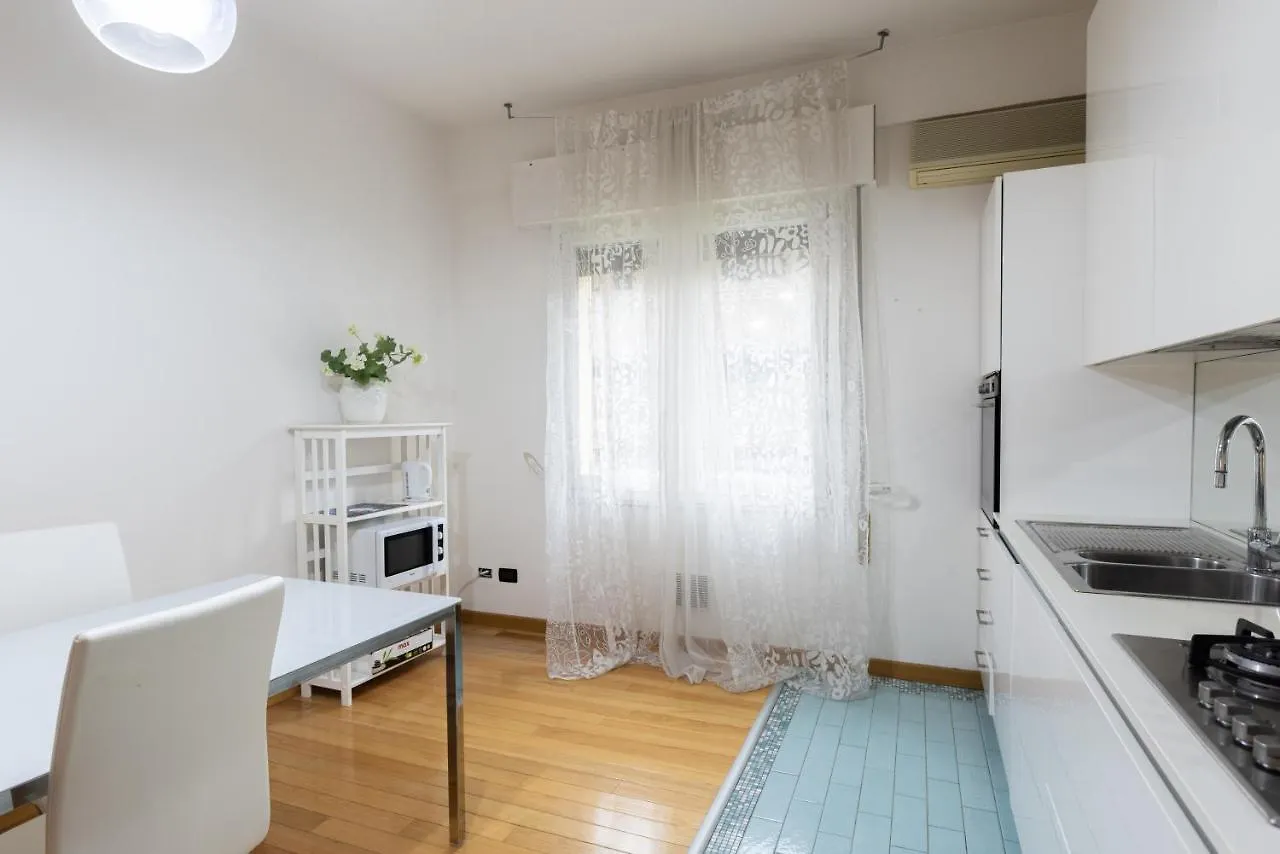 Cesare, Bologna By Short Holidays 0*,  Italy