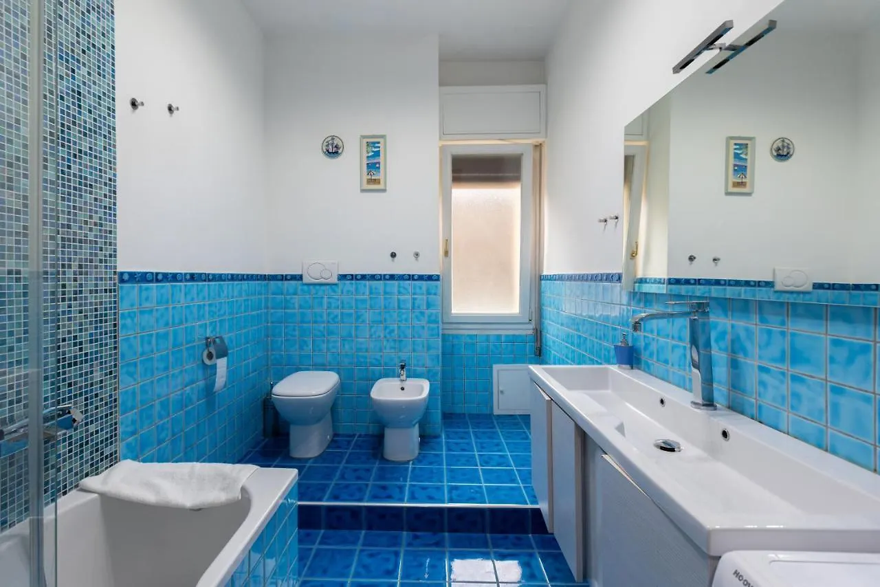 Cesare, Bologna By Short Holidays 0*,